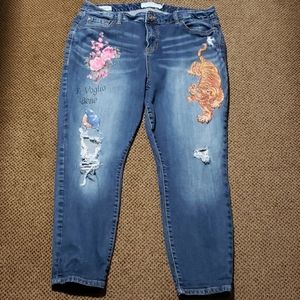 Torrid Distressed Boyfriend Denim Jeans size 16